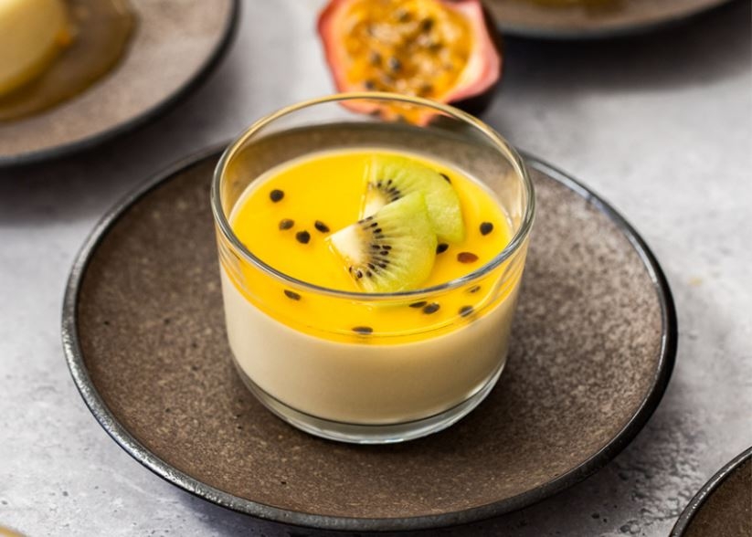 Panna cotta chanh dây béo mịn với công thức đơn giản tại nhà
